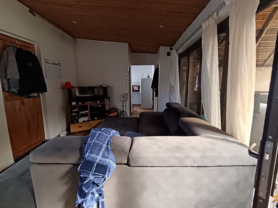 5 Bedroom Property for Sale in Park West Free State